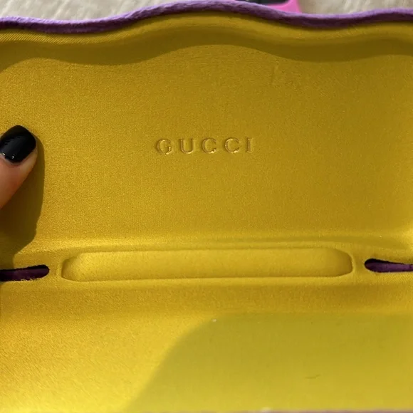 Gucci Sunglasses - Picture 8 of 8